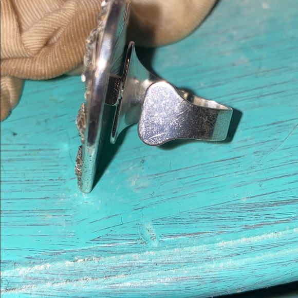 Ring - Picture 2 of 2